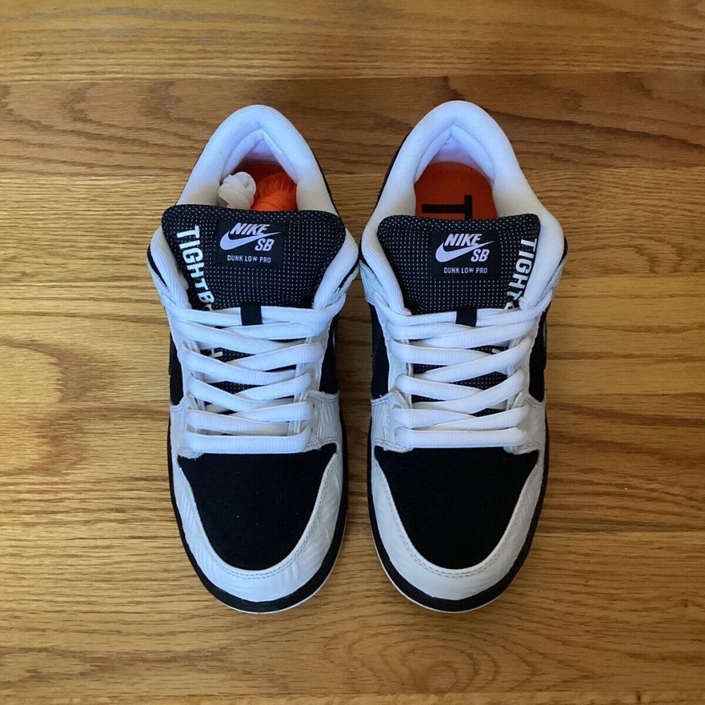 Nike SB Dunk Low TIGHTBOOTH Size 8 Mens/ 9.5 Womens